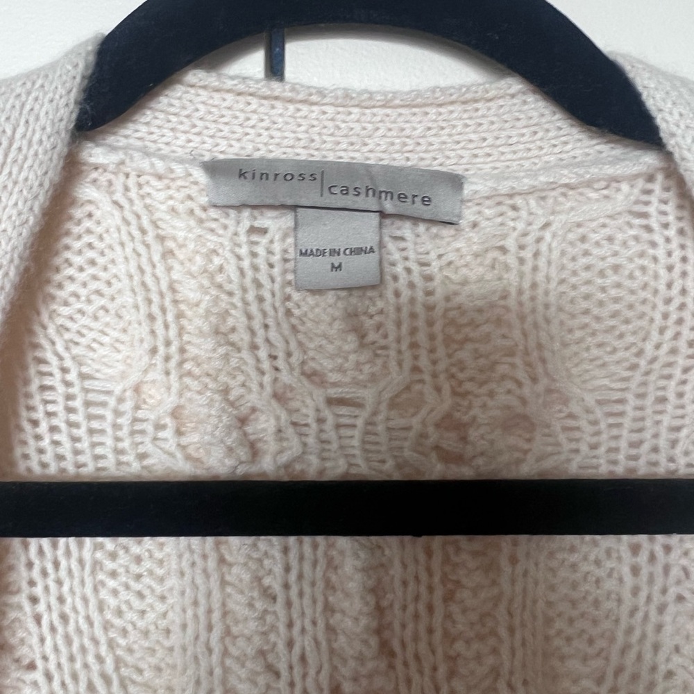 Kinross Cashmere Women's Cardigan in Soft Cream